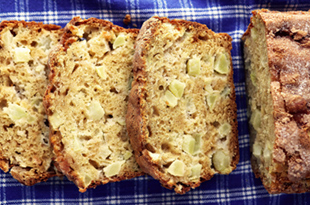 Easy_Apple_Bread